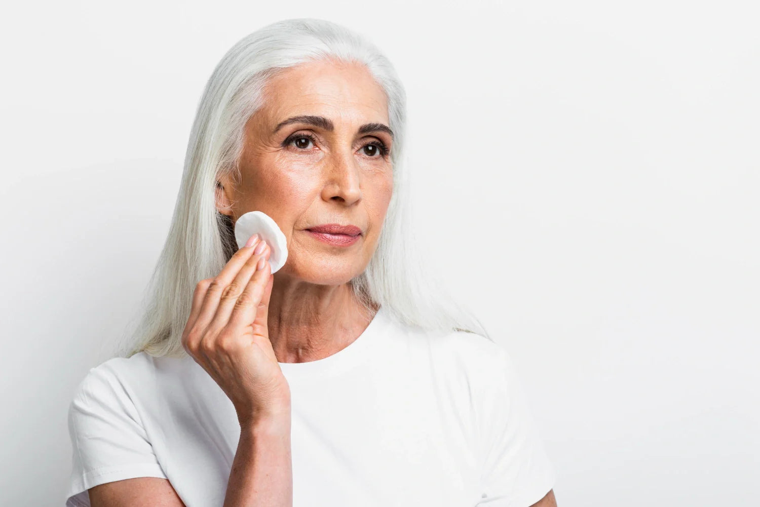 How to Maintain Skin Elasticity After Menopause