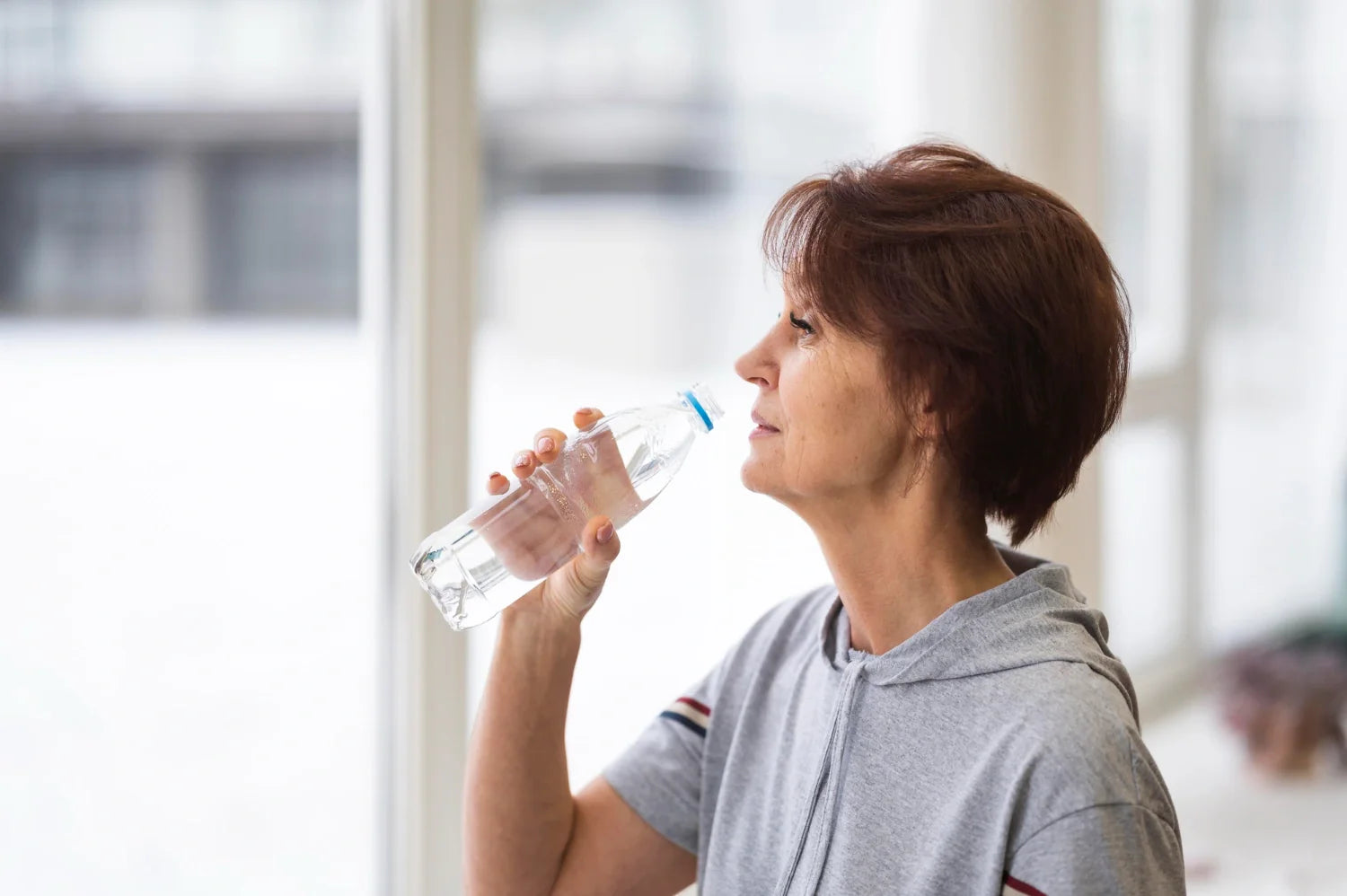 The Science Behind Skin Hydration: More Than Just Drinking Water